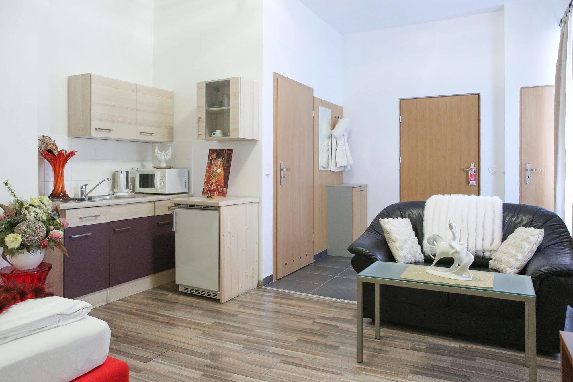 Margareten Long Stay Apartments Vienna Exterior photo