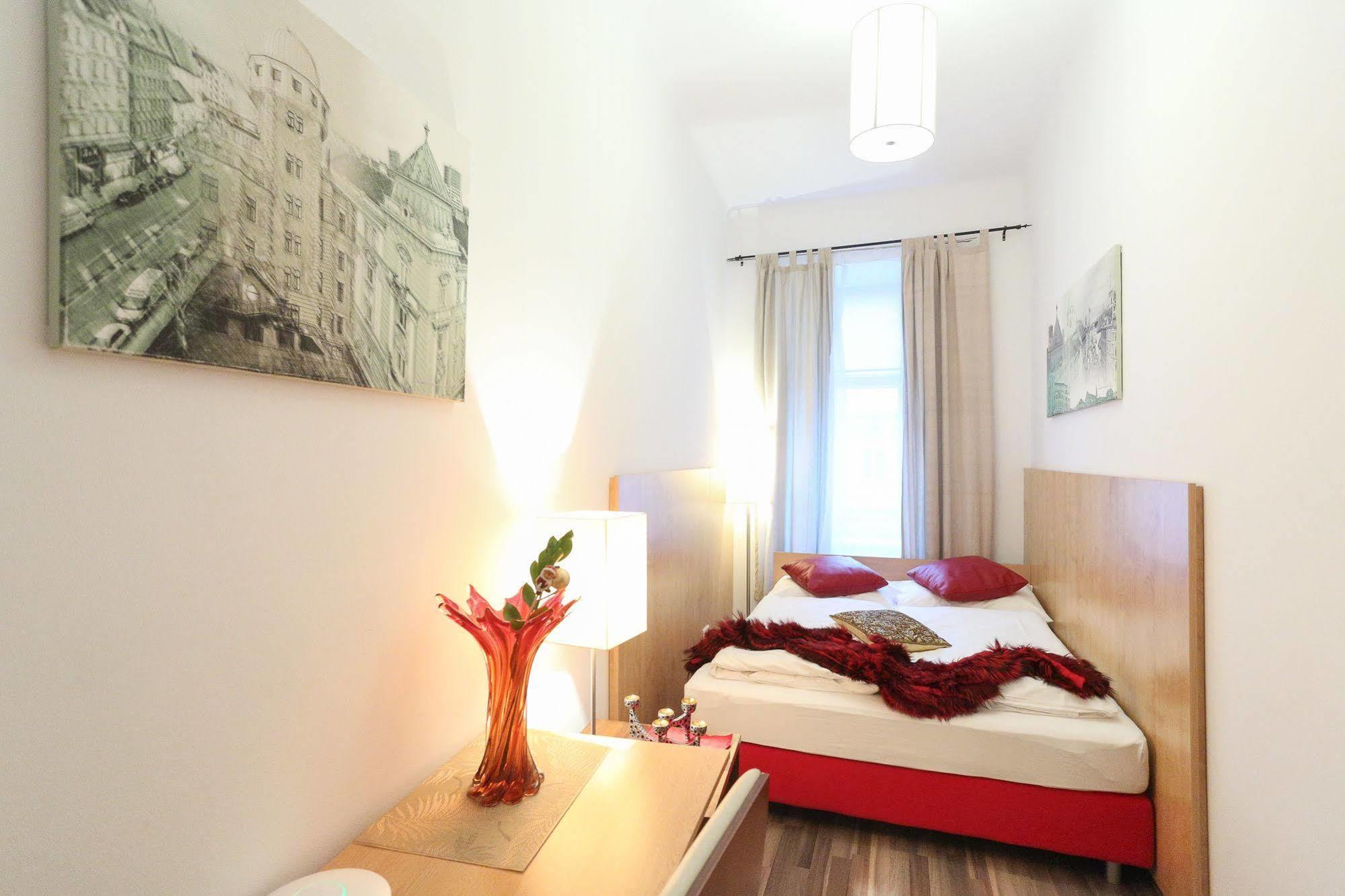 Margareten Long Stay Apartments Vienna Exterior photo
