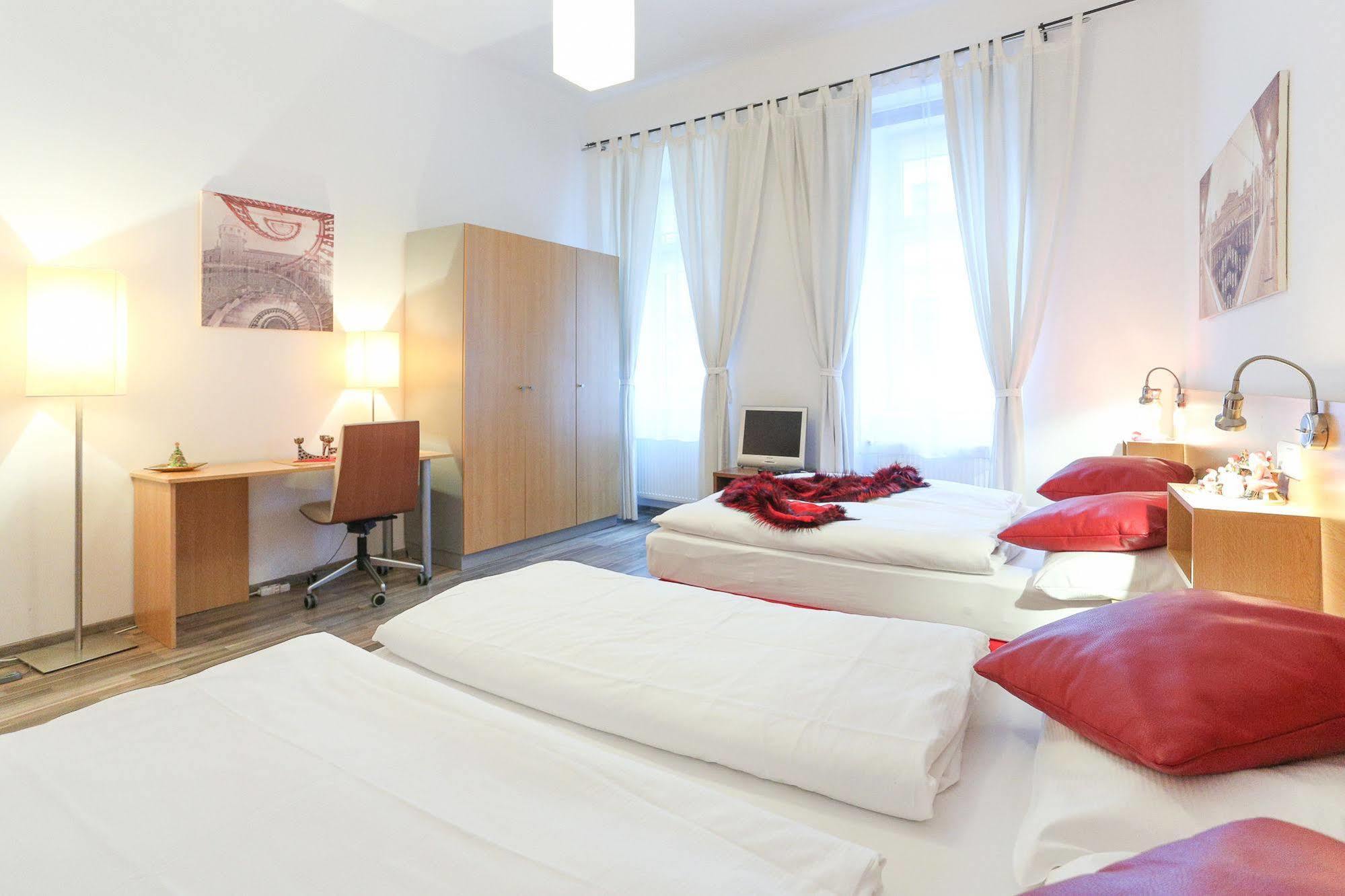 Margareten Long Stay Apartments Vienna Exterior photo